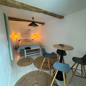 https://au-chevaleins.hotels-rhonealpes.com